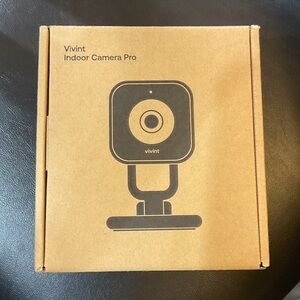 Vivint Indoor Camera Pro - Black